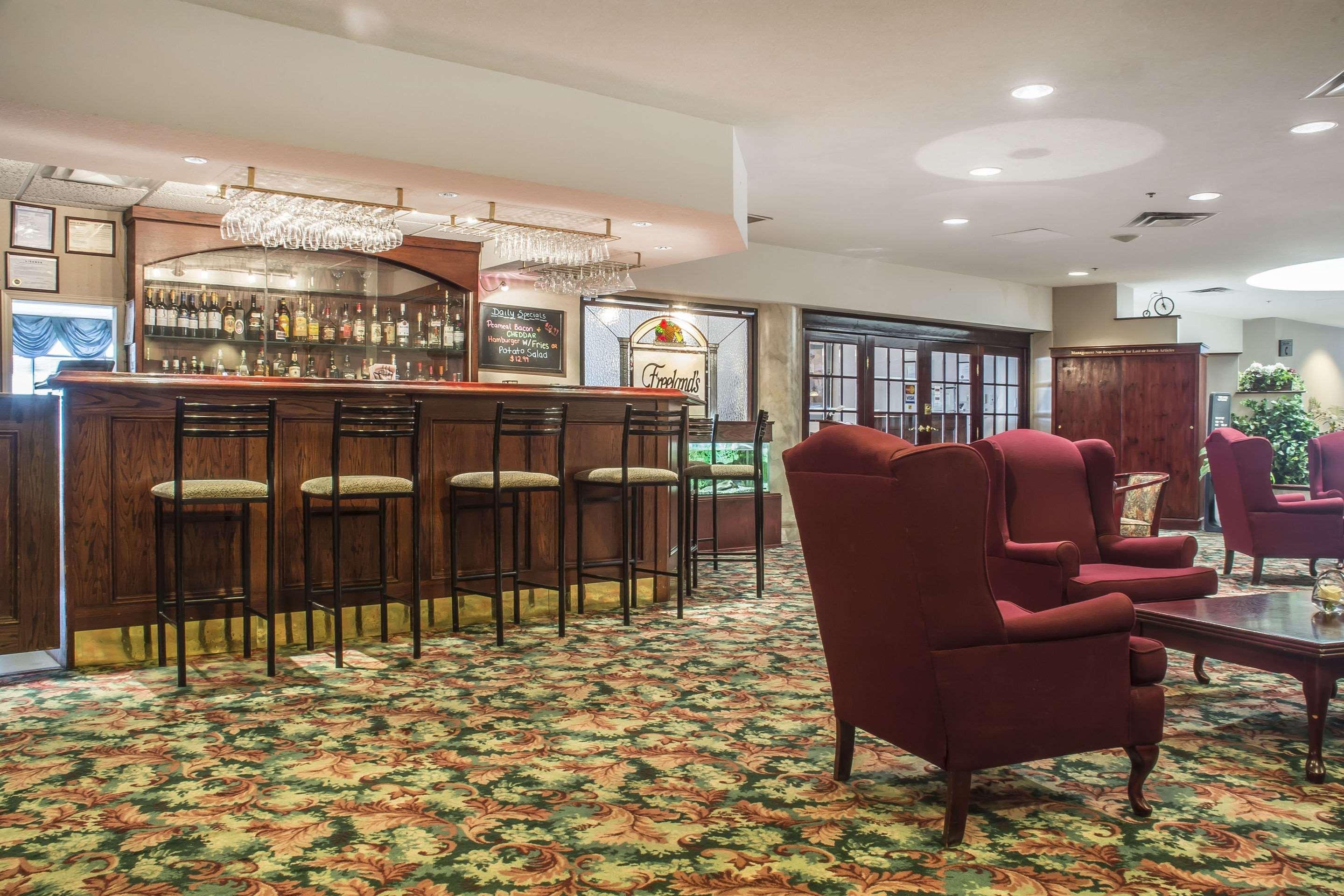 Clarion Hotel & Conference Centre Fort Erie Buitenkant foto