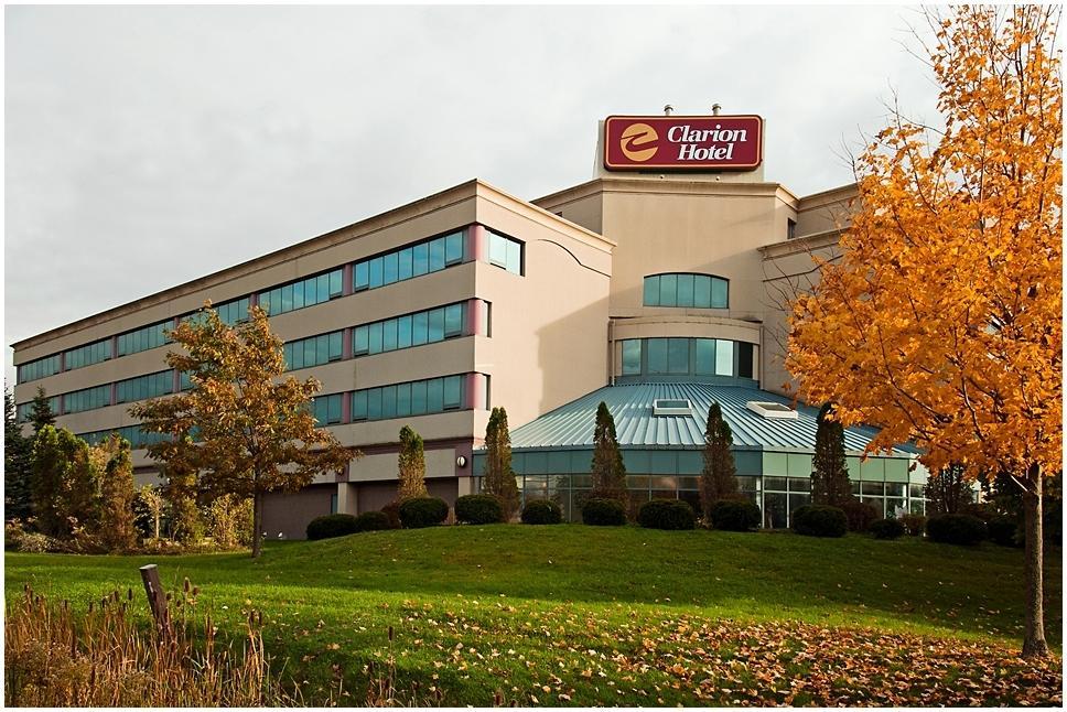 Clarion Hotel & Conference Centre Fort Erie Buitenkant foto