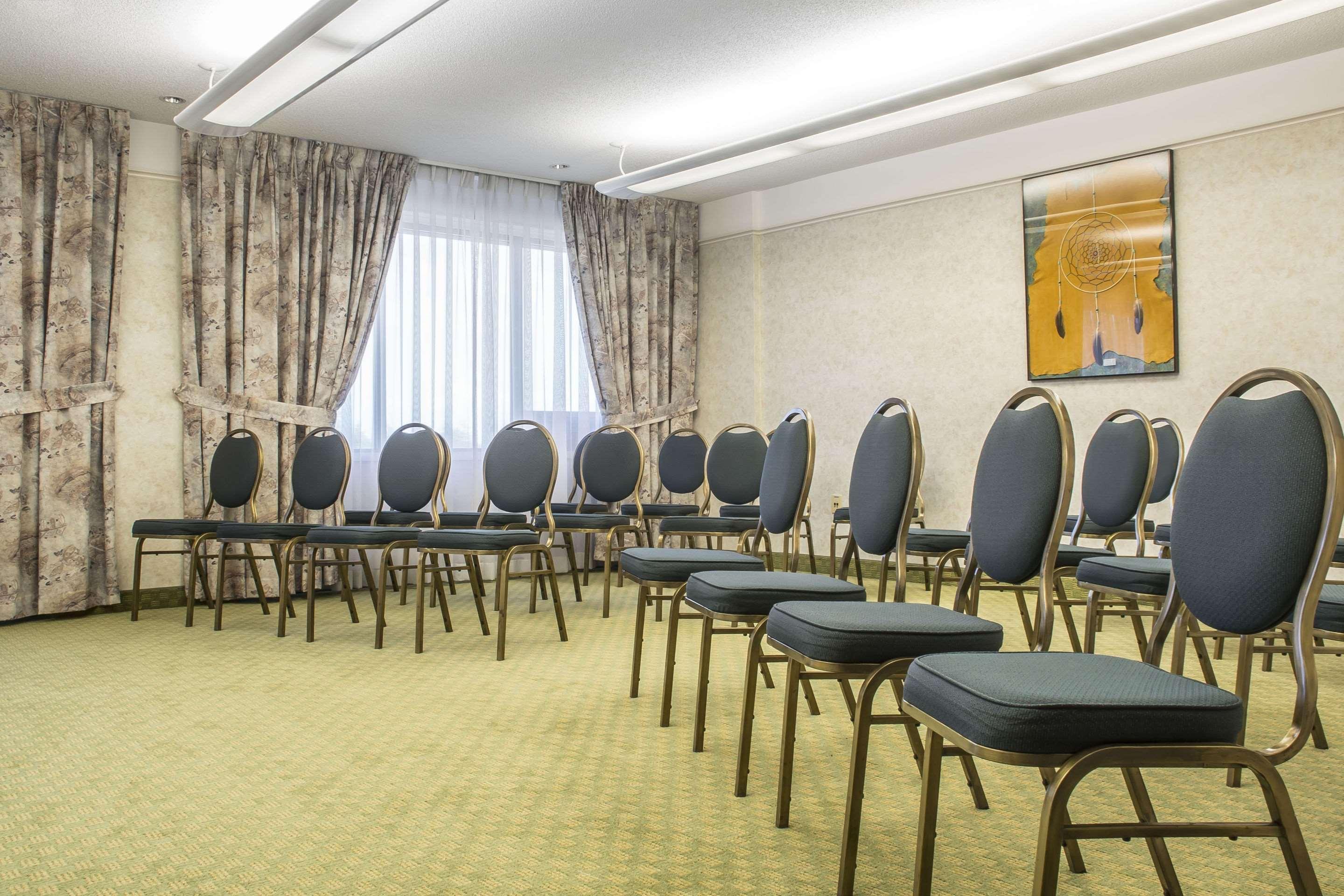 Clarion Hotel & Conference Centre Fort Erie Buitenkant foto